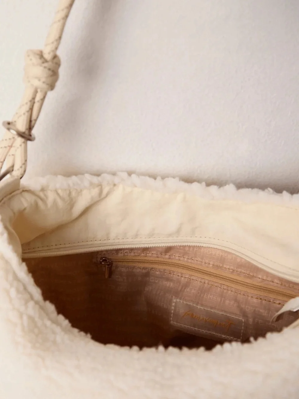 Free People Slopes Sling Bag Cream Sherpa Hobo Bag with Front Zip Pocket